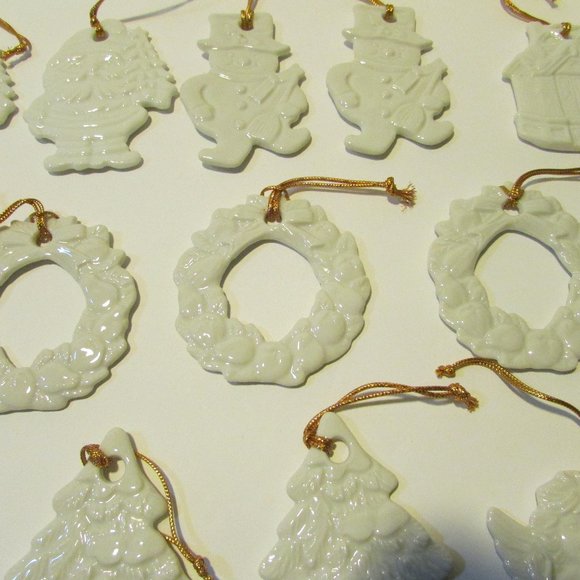 lot of 13 vintage white ornaments Santa Snowman Christmas Tree  Wreath Angel - Picture 5 of 8